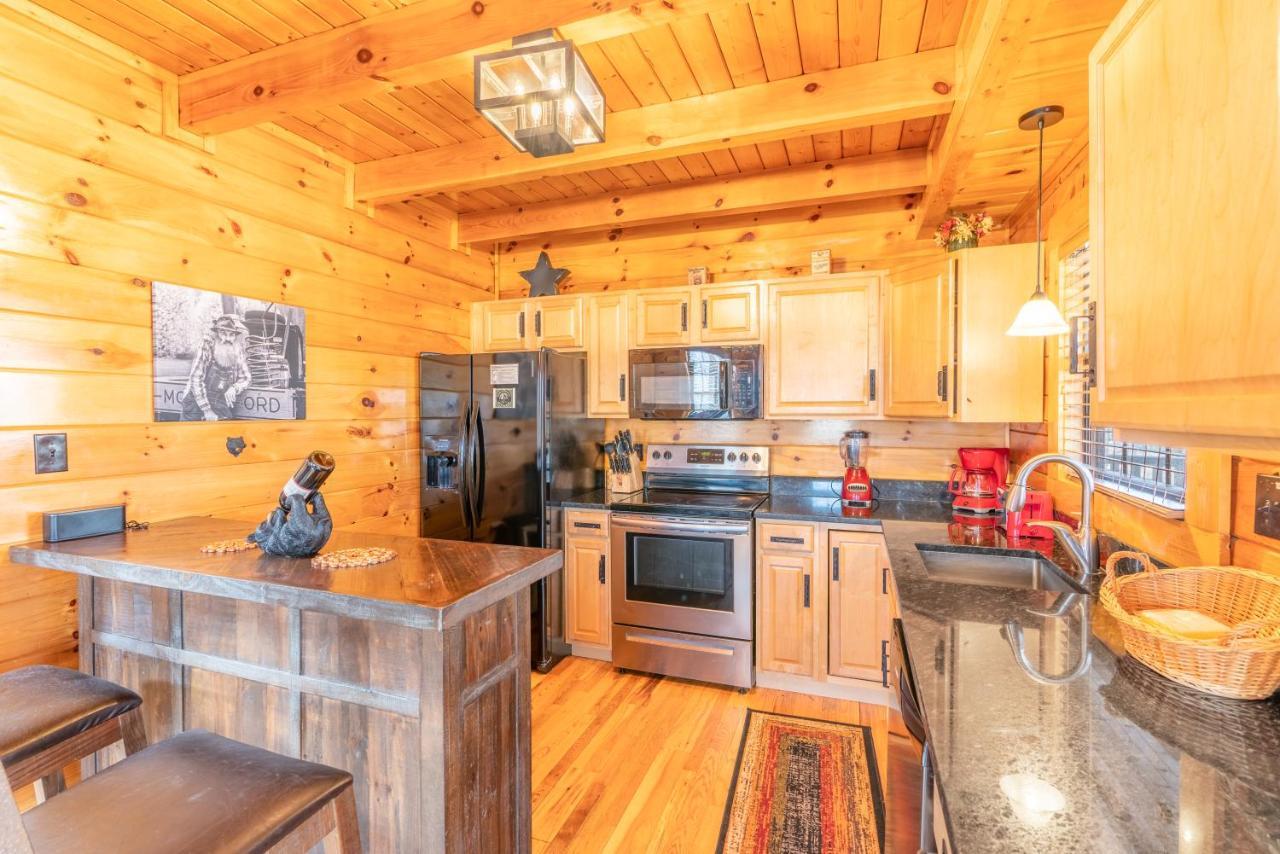 Comfort Cabin Bearway To Heaven W Private Hot Tub Pigeon Forge Kültér fotó