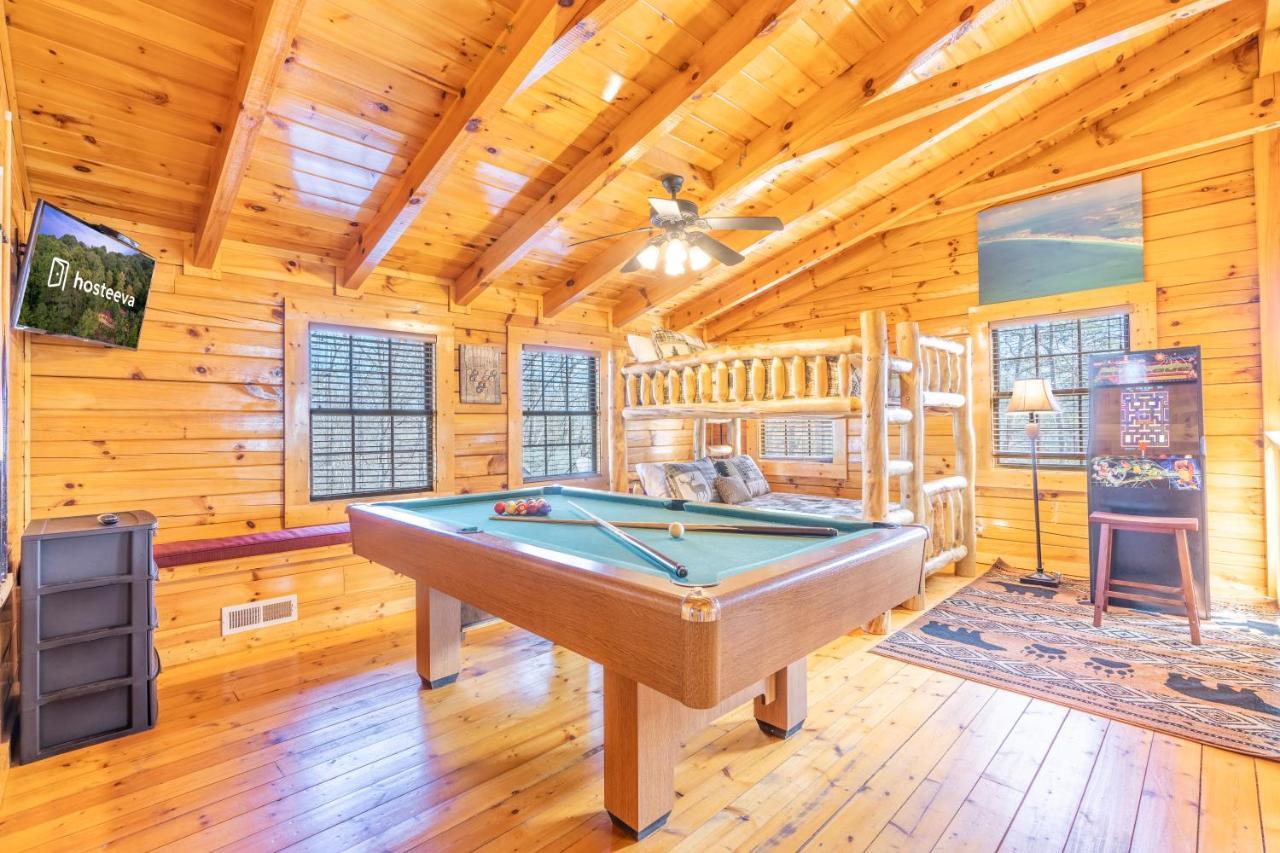 Comfort Cabin Bearway To Heaven W Private Hot Tub Pigeon Forge Kültér fotó