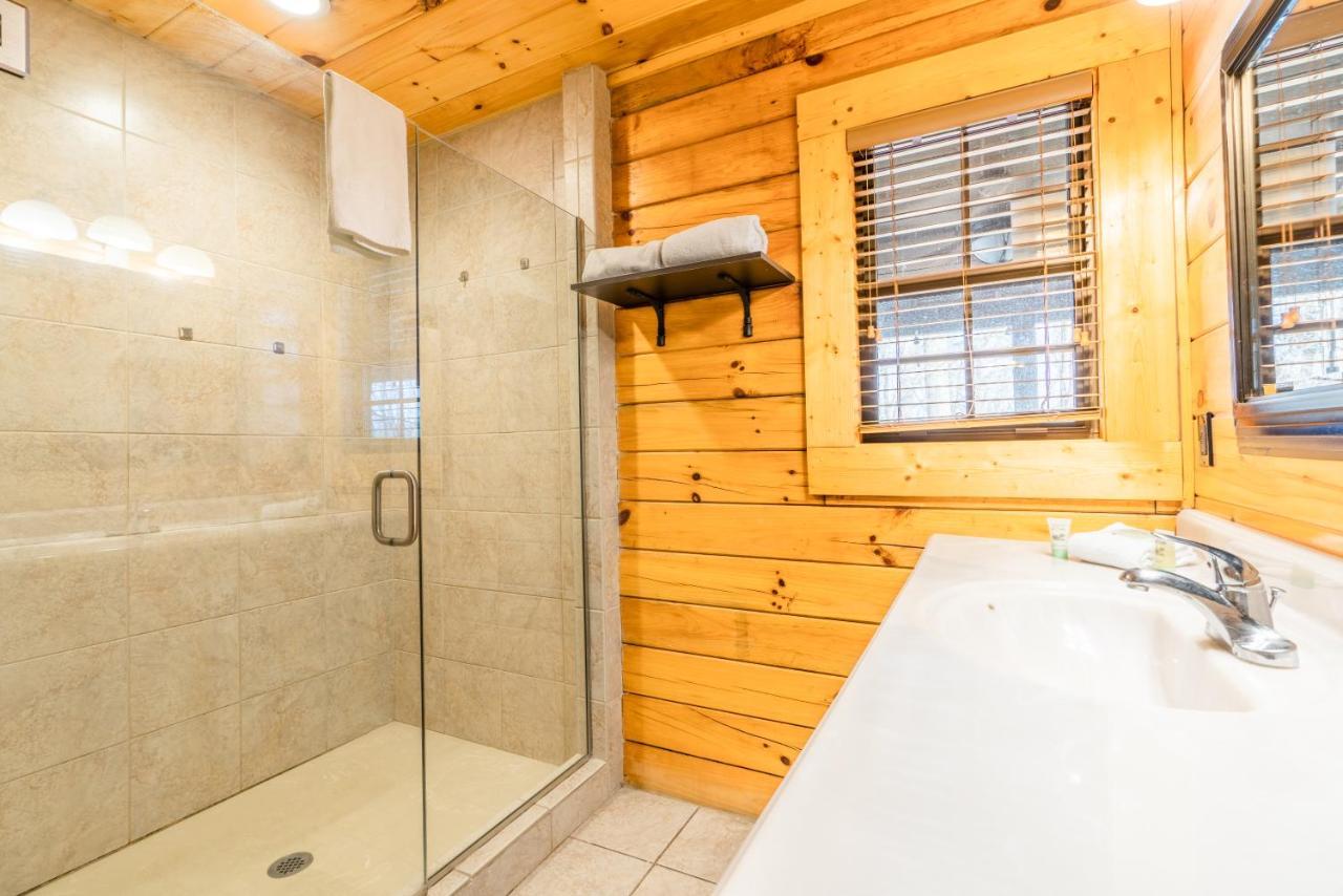 Comfort Cabin Bearway To Heaven W Private Hot Tub Pigeon Forge Kültér fotó
