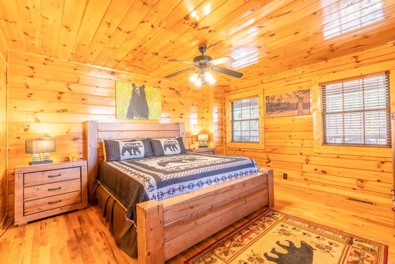 Comfort Cabin Bearway To Heaven W Private Hot Tub Pigeon Forge Kültér fotó